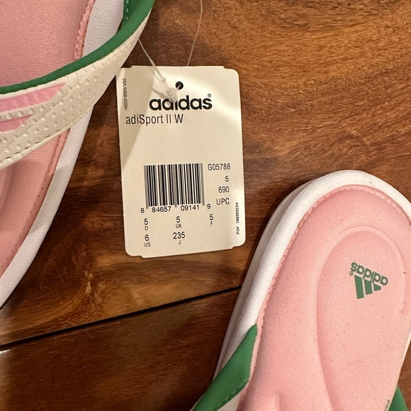 Adidas NWT - Picture 5 of 6